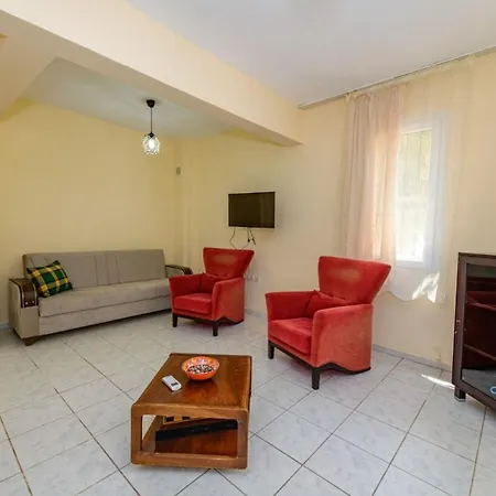 Lovely With 3 Bedrooms, 1006